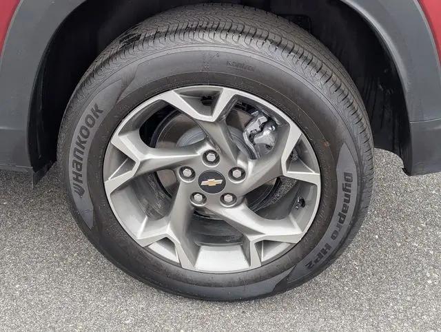 2025 Chevrolet Trax FWD LT