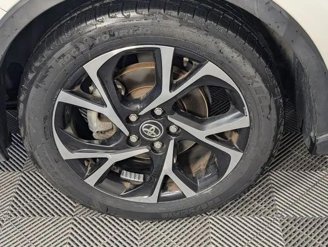 2019 Toyota C-HR XLE