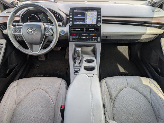 2022 Toyota Avalon Limited Hybrid