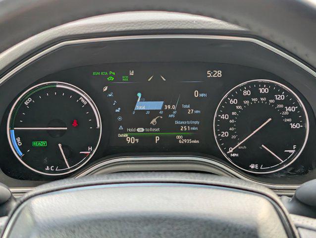 2022 Toyota Avalon Limited Hybrid