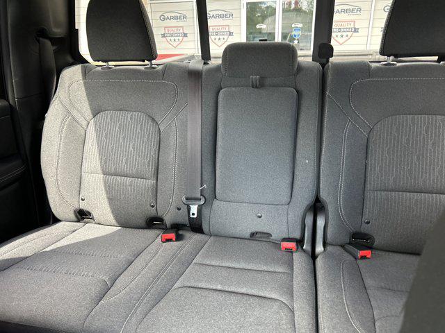 2020 Ram 1500 Big Horn Crew Cab 4x4 5'7" Box