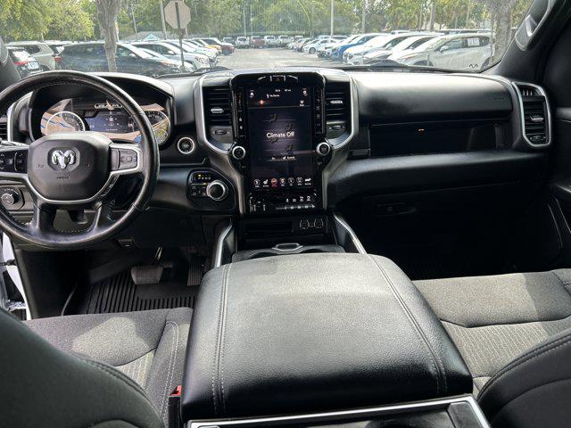 2020 Ram 1500 Big Horn Crew Cab 4x4 5'7" Box