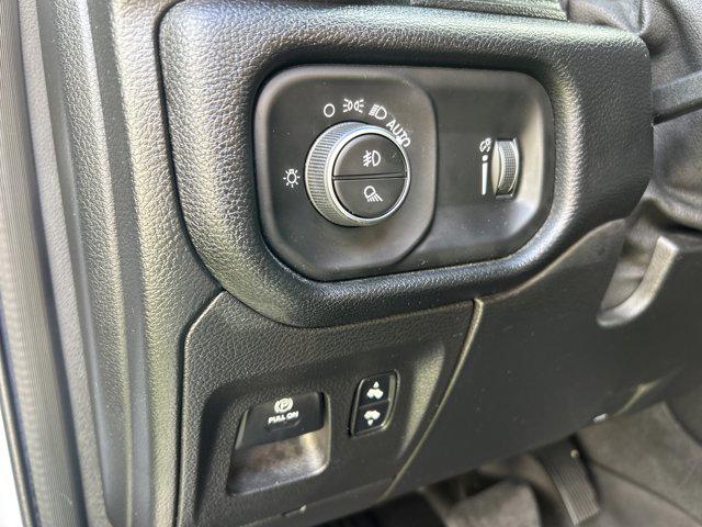 2020 Ram 1500 Big Horn Crew Cab 4x4 5'7" Box