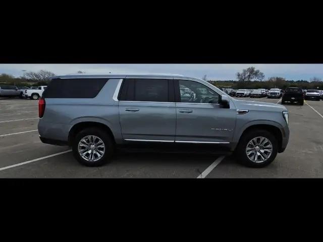 2025 GMC Yukon XL 4WD Denali