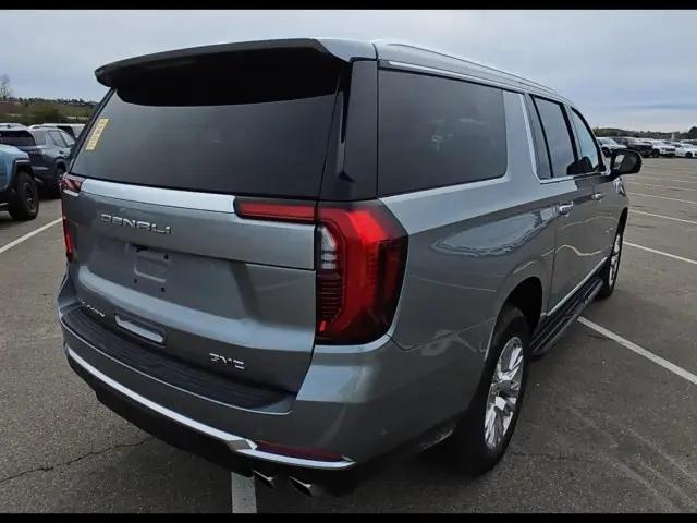 2025 GMC Yukon XL 4WD Denali