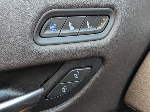 2022 Cadillac Escalade 2WD Premium Luxury