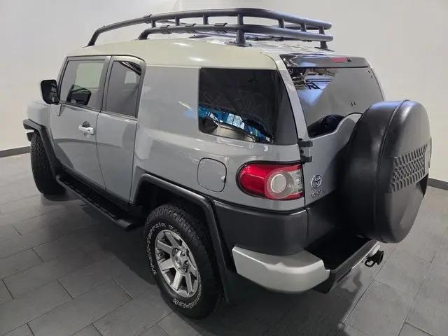 2014 Toyota FJ Cruiser Base