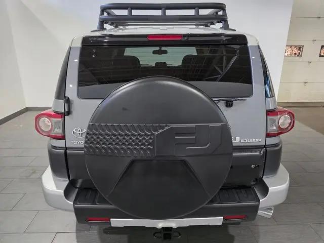 2014 Toyota FJ Cruiser Base