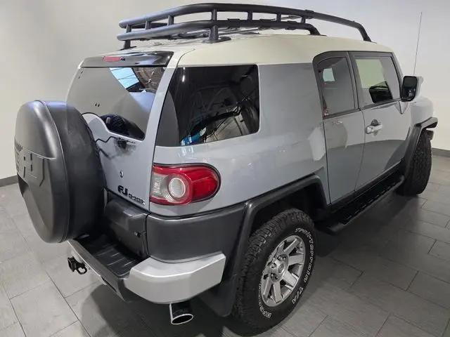 2014 Toyota FJ Cruiser Base