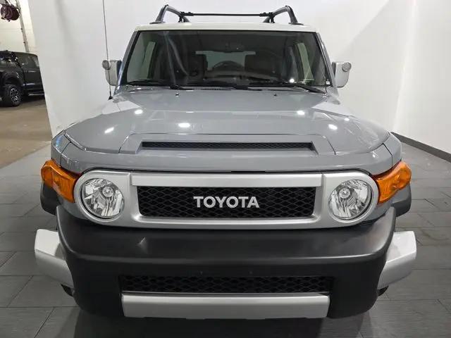 2014 Toyota FJ Cruiser Base