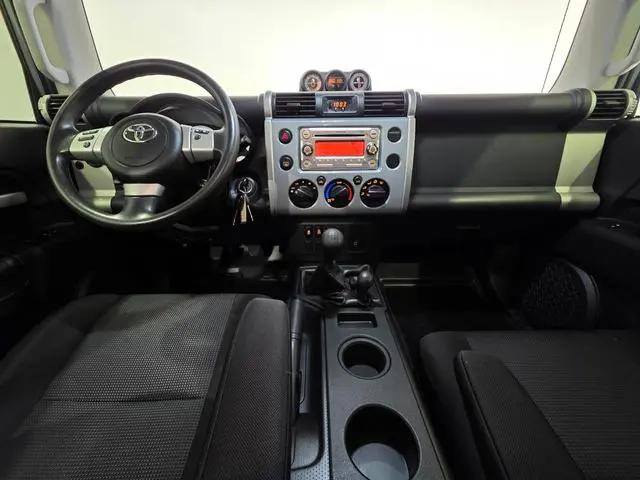 2014 Toyota FJ Cruiser Base
