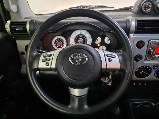 2014 Toyota FJ Cruiser Base