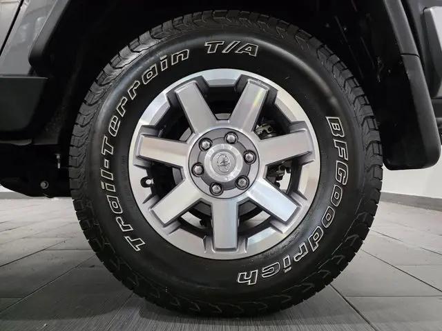 2014 Toyota FJ Cruiser Base