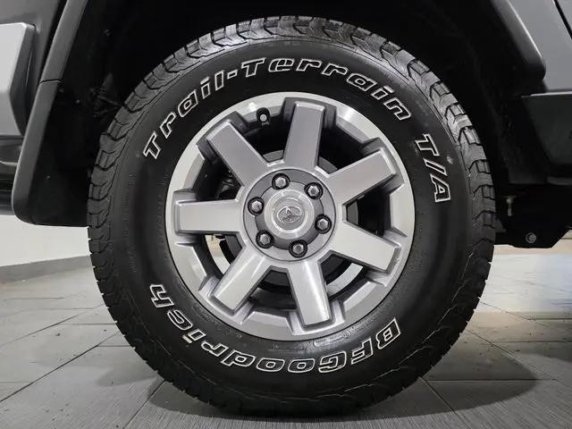2014 Toyota FJ Cruiser Base