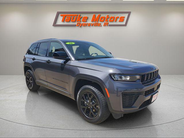 2026 Jeep Grand Cherokee GRAND CHEROKEE LAREDO ALTITUDE 4X4 2026 Jeep Grand Cherokee GRAND CHEROKEE LAREDO ALTITUDE 4X4
