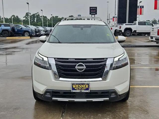 2024 Nissan Pathfinder SL FWD
