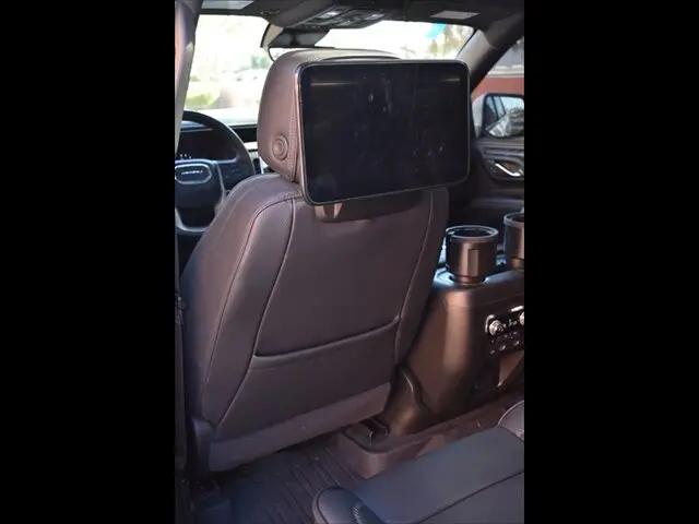 2024 GMC Yukon 4WD Denali