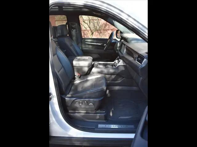 2024 GMC Yukon 4WD Denali