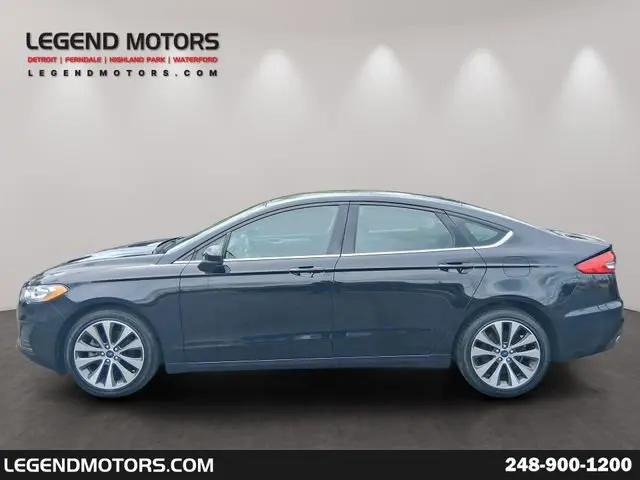 2020 Ford Fusion SE