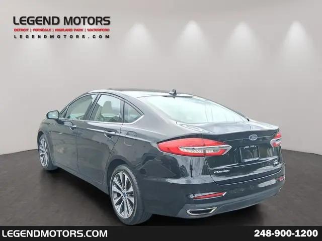 2020 Ford Fusion SE