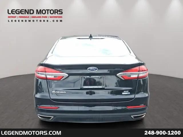 2020 Ford Fusion SE