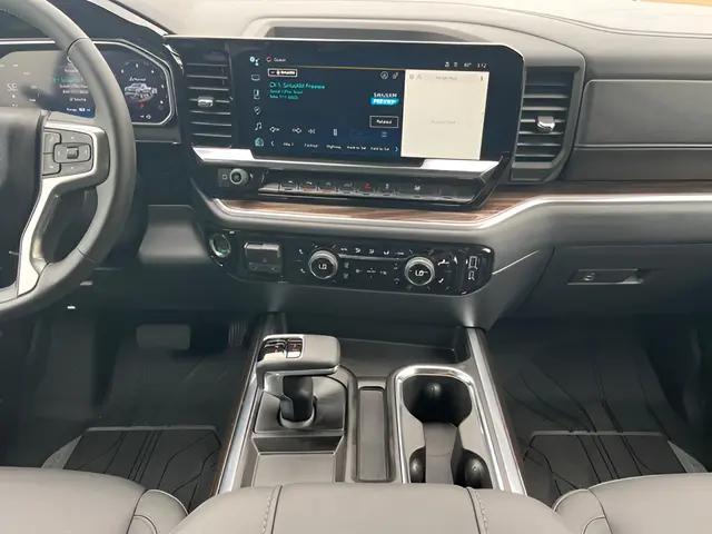 2026 Chevrolet Silverado 1500 4WD Crew Cab Short Bed RST