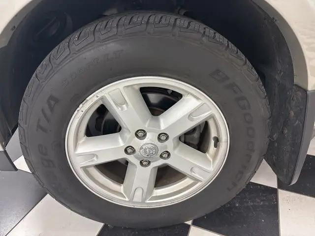 2009 Dodge Nitro SE