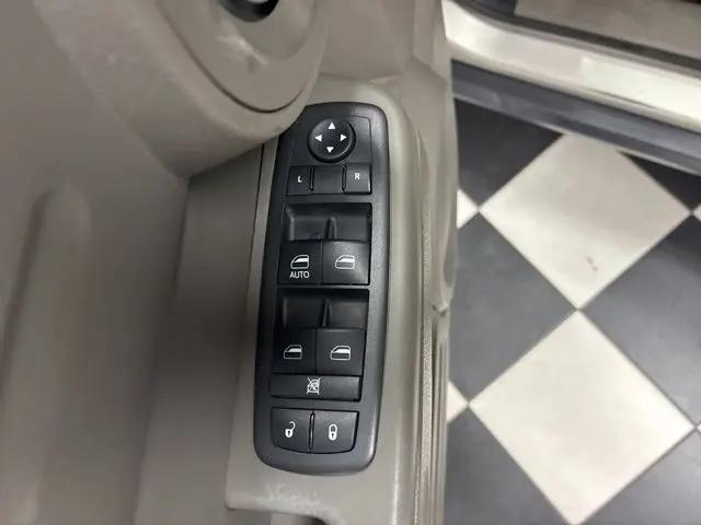 2009 Dodge Nitro SE