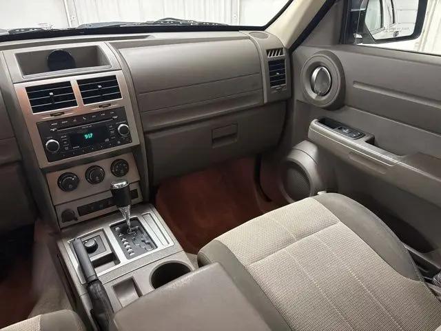 2009 Dodge Nitro SE