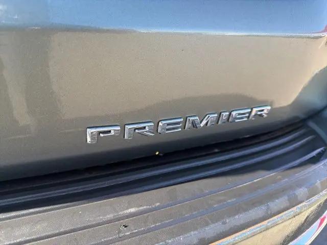 2023 Chevrolet Suburban 2WD Premier