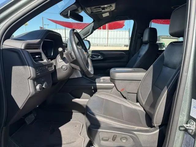 2023 Chevrolet Suburban 2WD Premier