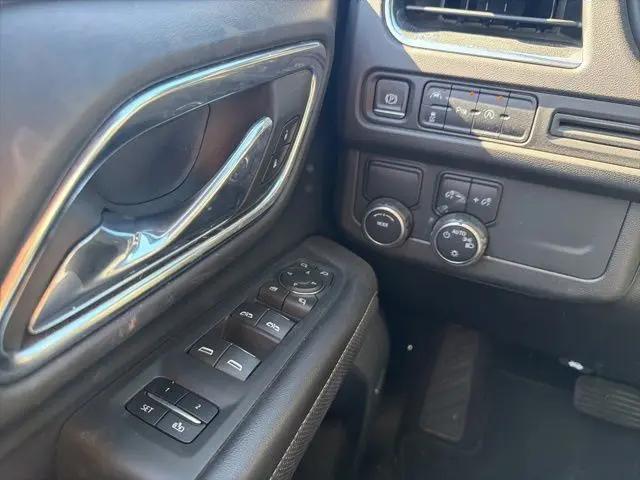 2023 Chevrolet Suburban 2WD Premier