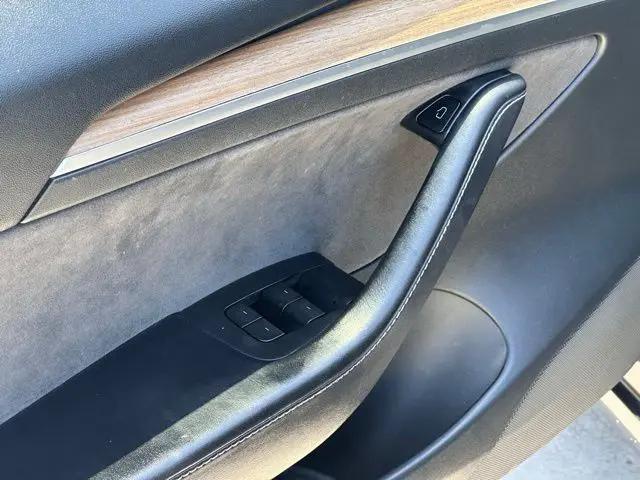 2022 Tesla Model 3 Long Range Dual Motor All-Wheel Drive