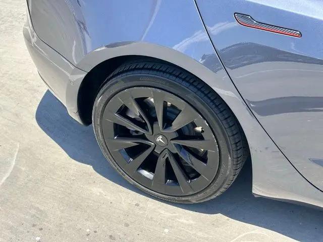 2022 Tesla Model 3 Long Range Dual Motor All-Wheel Drive