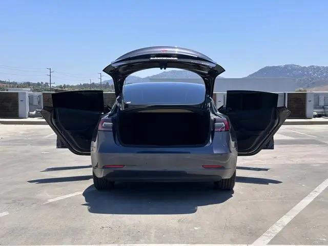2022 Tesla Model 3 Long Range Dual Motor All-Wheel Drive