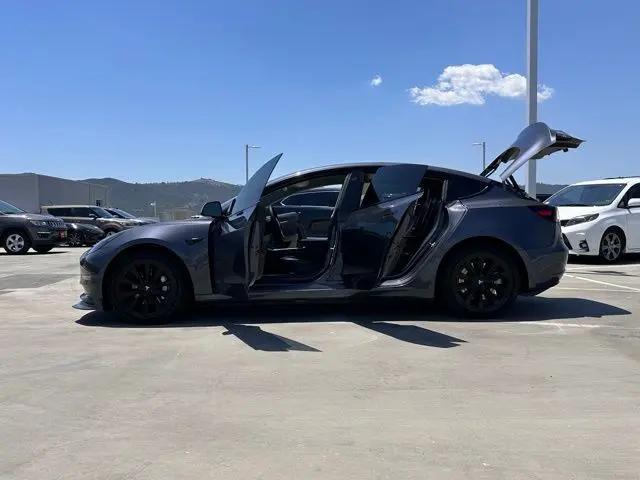2022 Tesla Model 3 Long Range Dual Motor All-Wheel Drive