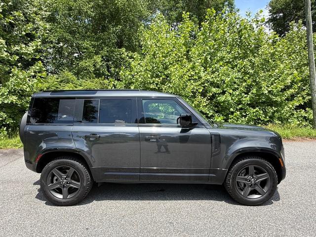 2023 Land Rover Defender 110 X-Dynamic SE