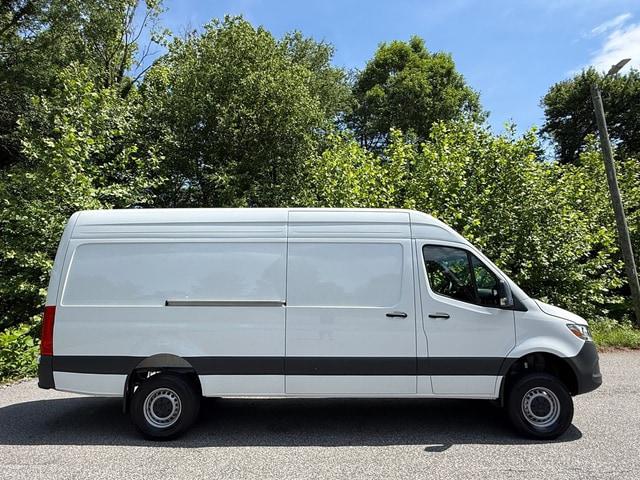 2025 Mercedes-Benz Sprinter 2500 High Roof 4-Cyl Diesel HO