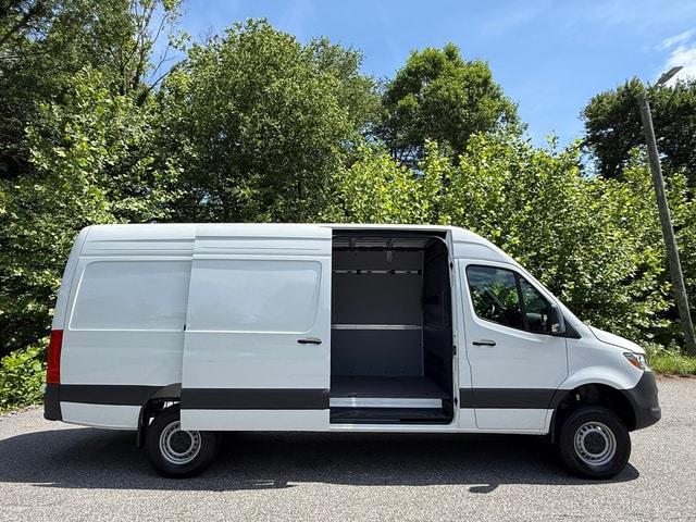 2025 Mercedes-Benz Sprinter 2500 High Roof 4-Cyl Diesel HO