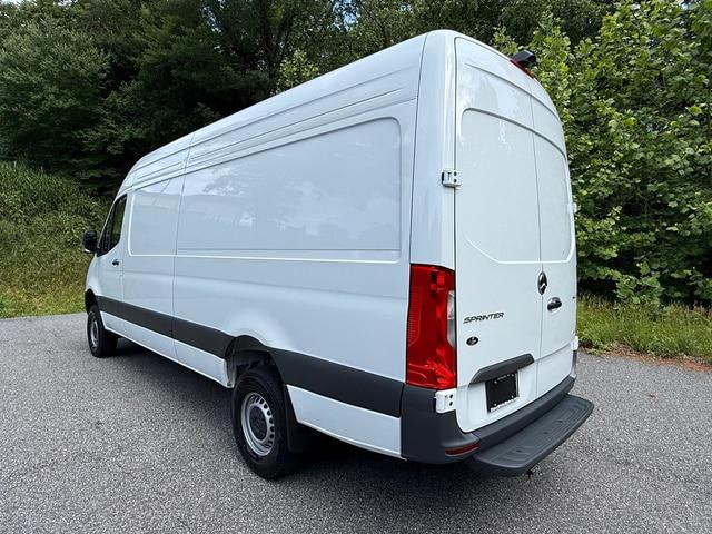 2025 Mercedes-Benz Sprinter 2500 High Roof 4-Cyl Diesel HO