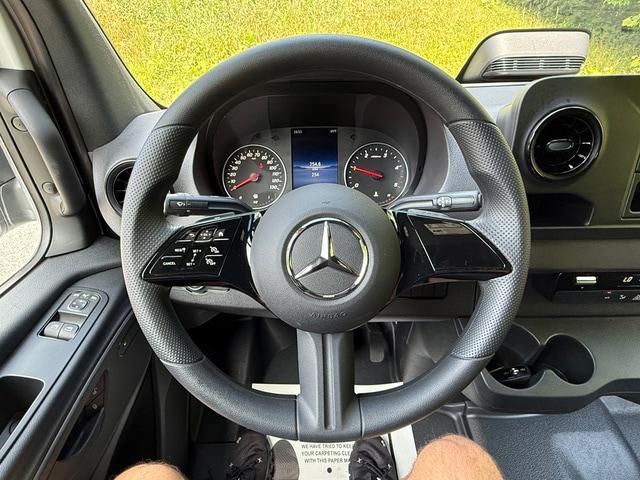 2025 Mercedes-Benz Sprinter 2500 High Roof 4-Cyl Diesel HO