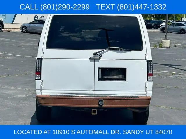 1999 Chevrolet Astro Base