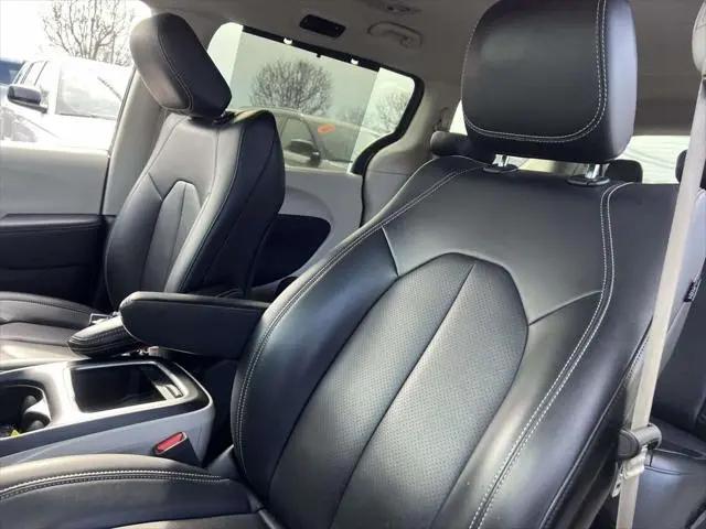 2023 Chrysler Pacifica Touring L AWD