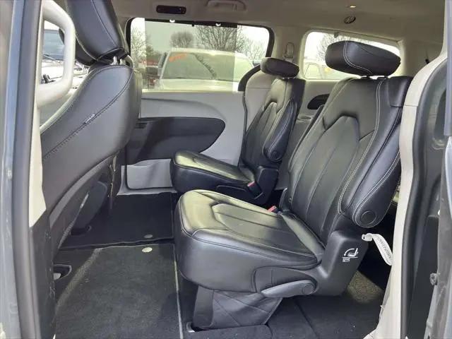 2023 Chrysler Pacifica Touring L AWD