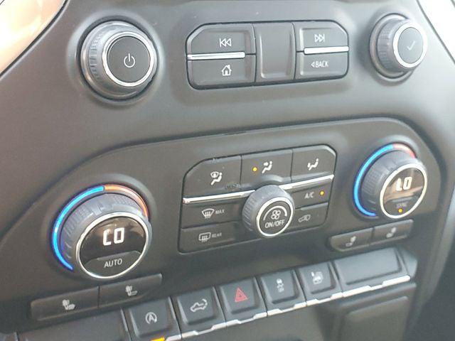 2021 Chevrolet Silverado 1500 4WD Crew Cab Short Bed RST