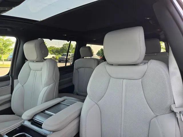 2026 Jeep Grand Wagoneer Limited Reserve 4x4