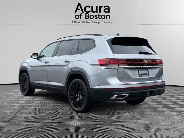 2024 Volkswagen Atlas 2.0T SE w/Technology