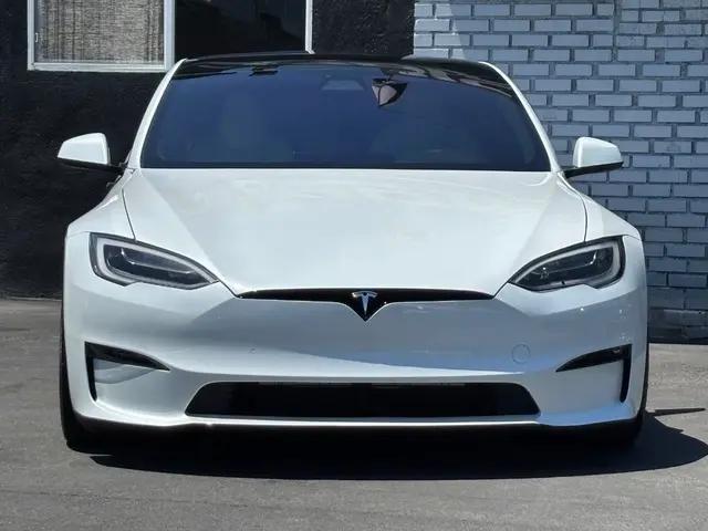 2022 Tesla Model S Plaid Tri Motor All-Wheel Drive