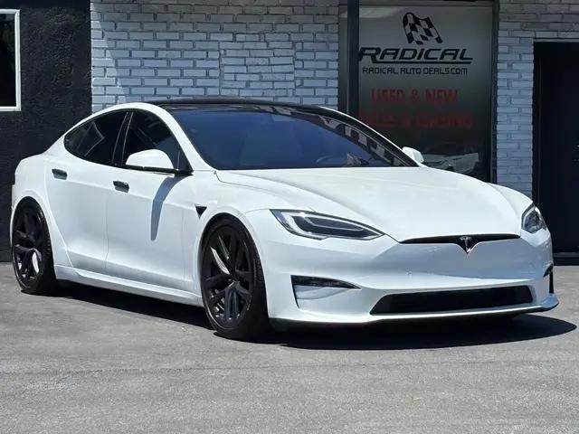 2022 Tesla Model S Plaid Tri Motor All-Wheel Drive