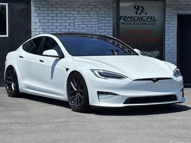 2022 Tesla Model S Plaid Tri Motor All-Wheel Drive